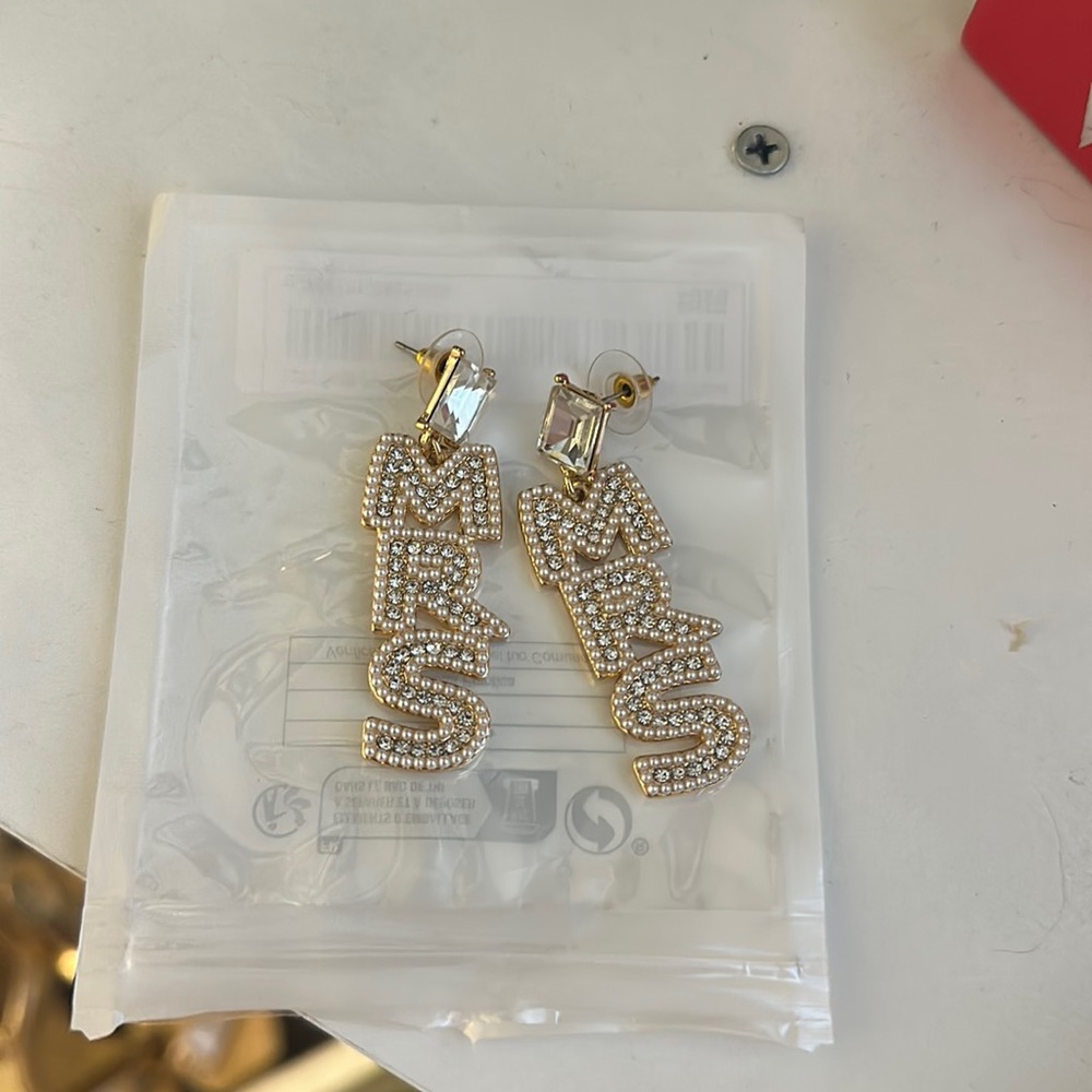Mrs earrings